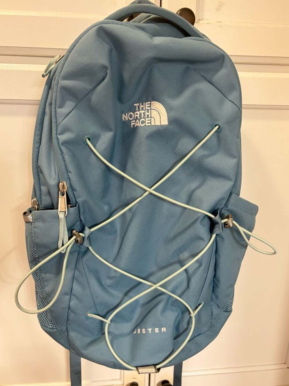 The North Face Women’s Jester Backpack Blue Teal Bungee Laptop School Hiking